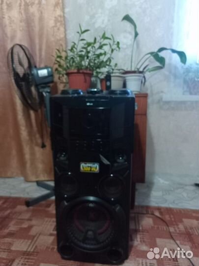 Музыкальная колонка с блютузом бу