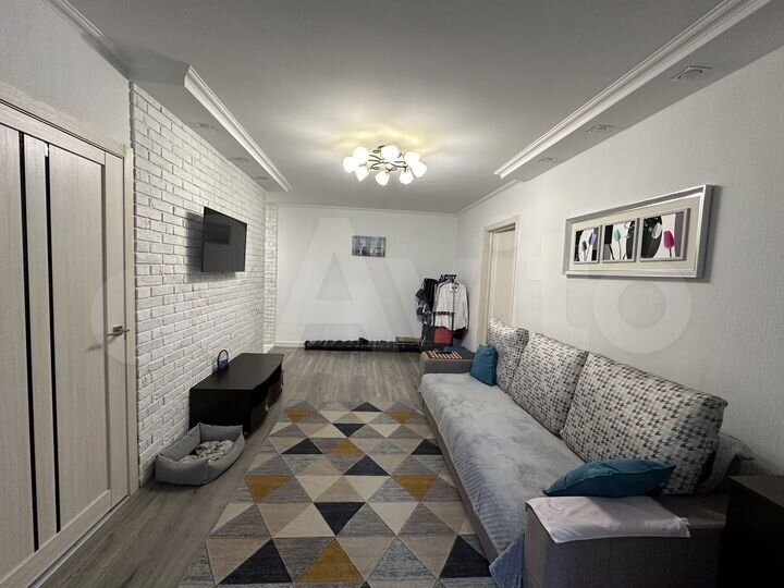 2-к. квартира, 49 м², 3/5 эт.