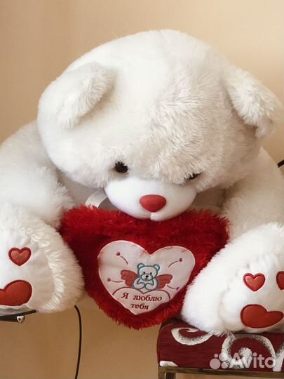 Большой плюшевый мишка