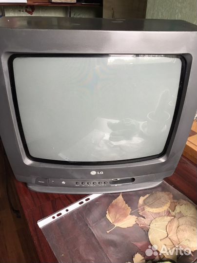 Телевизор б/у