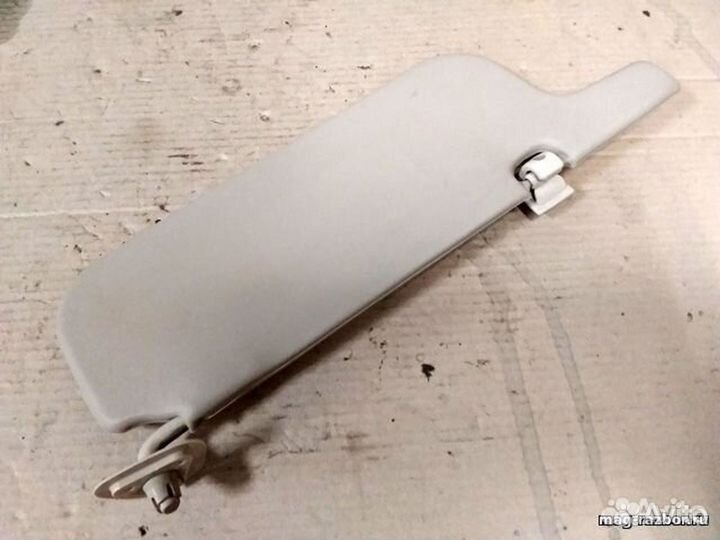 Козырек BYD F3 правый