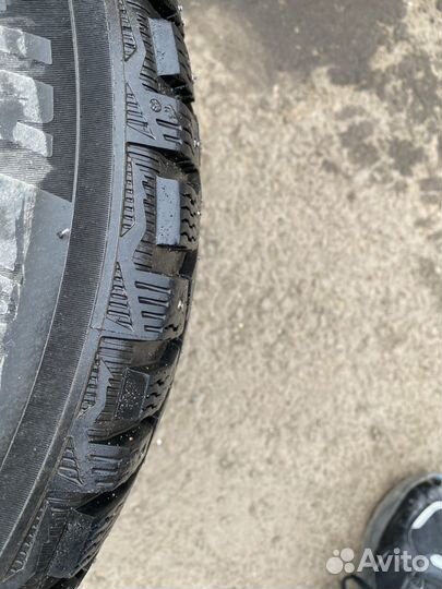 Michelin X-Ice North 4 185/65 R15 92T