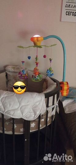 Музыкальный мобиль с проектором