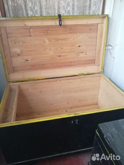 Сундук деревянный старинный