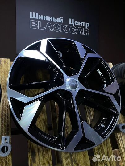 K&K 6,5x17/5x114,3 ET35 D67,1 кс1062 Алмаз черный