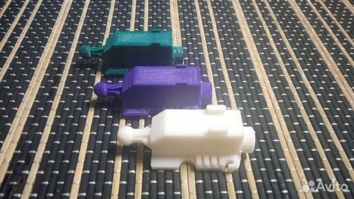 Каретка фары opel omega b (2 штуки)