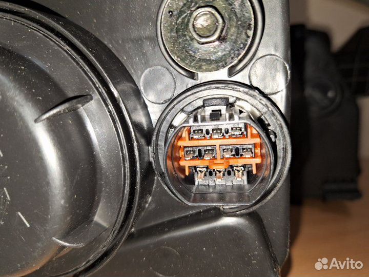 Фара передняя левая Kia Rio QB