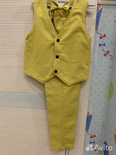 Костюм тройка праздничный