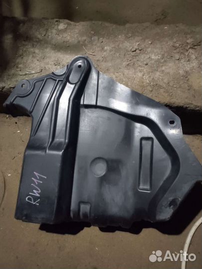 Защита двигателя правый и левый Nissan эксперт