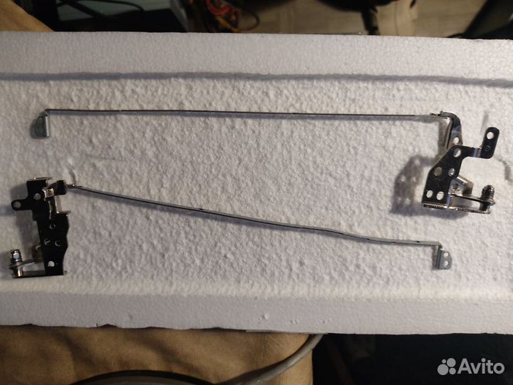 Петли для ноутбука HP D-15