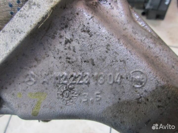 Лапа левая w163 ML-class 112.942 3,2 2000