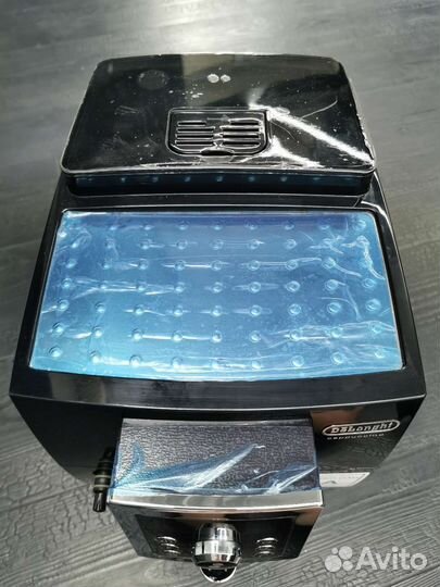 Кофемашина DeLonghi ecam 23.460.B черная