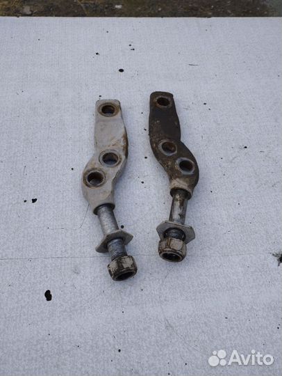 Кронштейн нижнего рычага Nissаn Рrimеra Ниcсaн P11