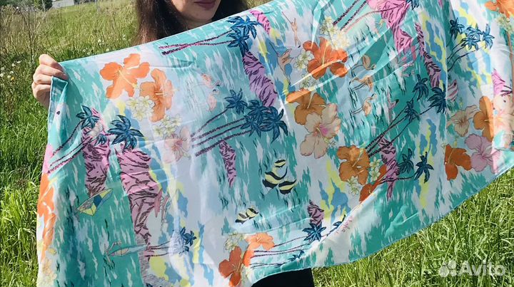 Палантины leonard paris разные