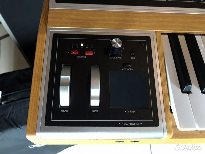 Синтезатор Moog One 8 Voice