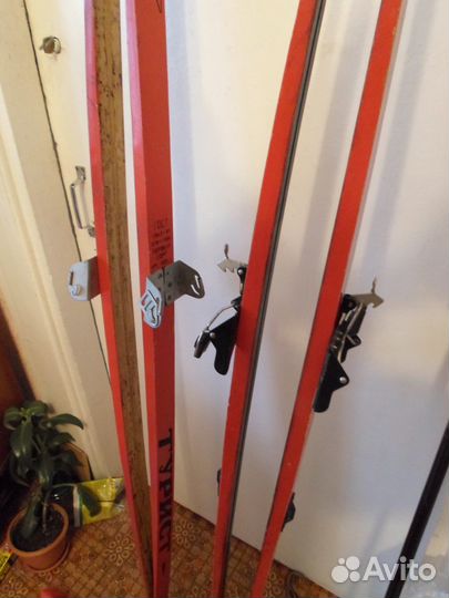 Лыжи деревянные 2 пары