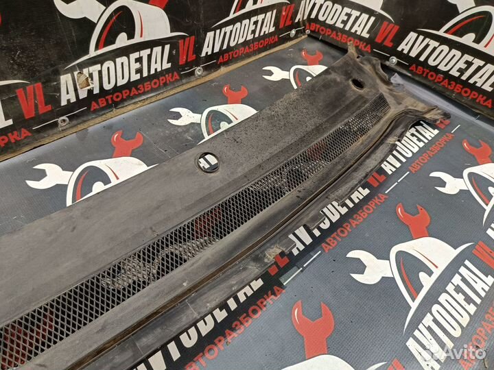 Накладка жабо Ford Focus 2