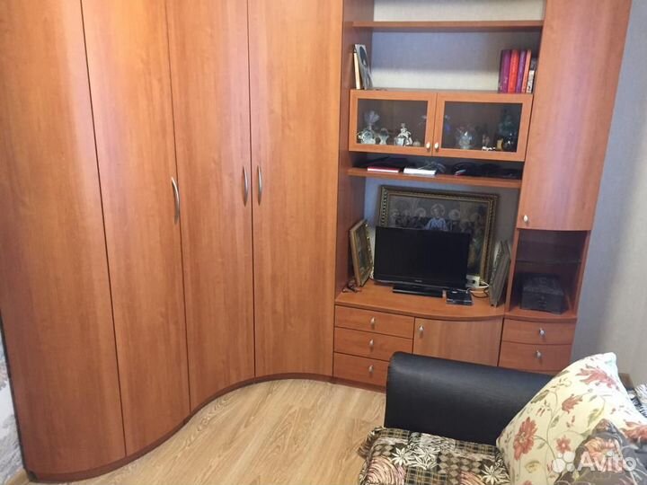 Угловая стенка бу