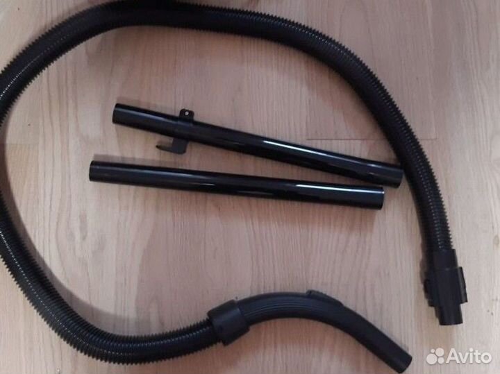 Пылесос Midea mvcb32A3