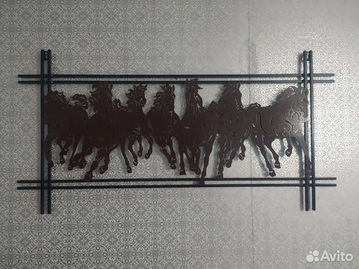 Панно из металла
