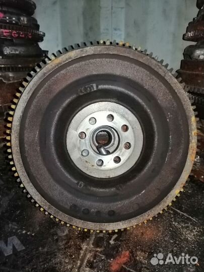 Маховик nissan serena kvnc23 CD20