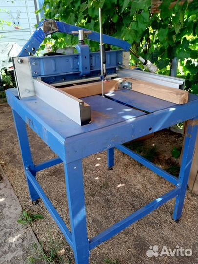 Резак гильотинный для бумаги