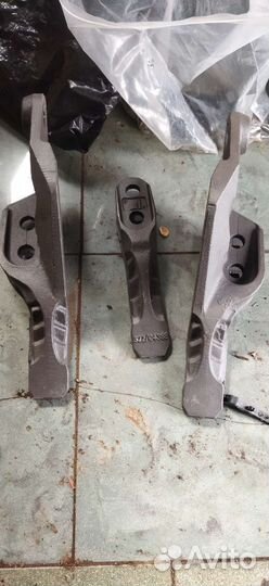 Зуб ковша jcb