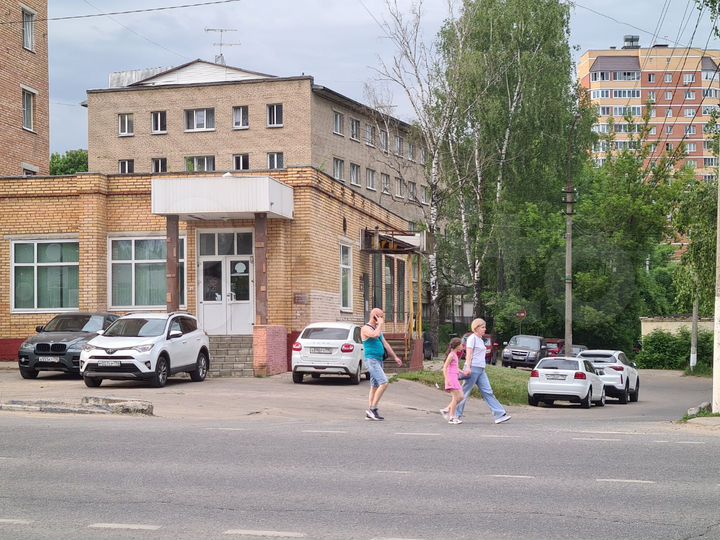 Аренда 50.8 м², 1 этаж, отдельный вход