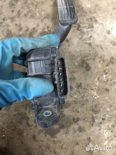 Педаль газа Mazda Mazda6 GG LFF7 2005