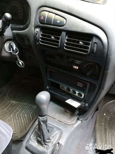 Митсубиси Либеро крыло. Итд