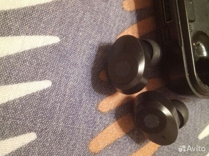 Беспроводные наушники