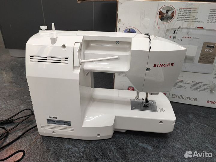 Швейная машина Singer 6180