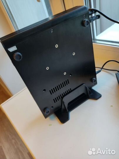 Fanless mini PC