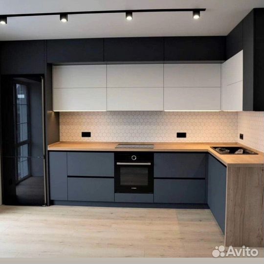 Кухонный гарнитур угловой