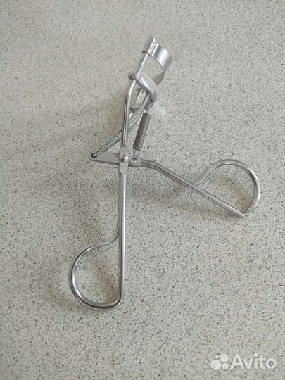 Щипцы / керлер для подкручивания ресниц