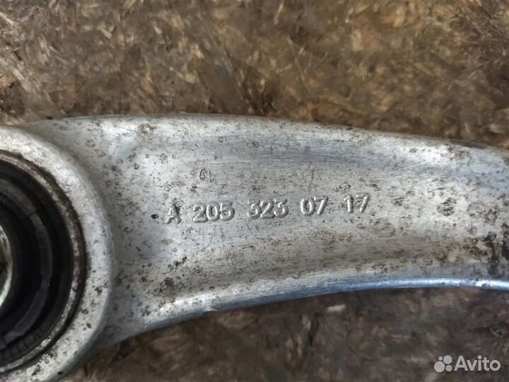 Стойка стабилизатора передняя Mercedes-Benz E W