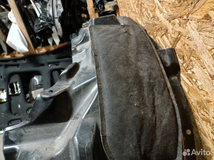 Защита арок (подкрылок) передняя левая Mitsubishi