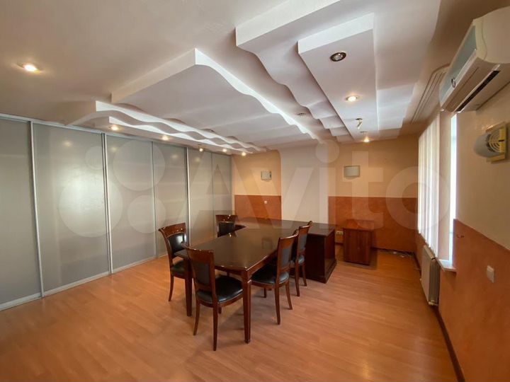 Офис, 175.3 м²