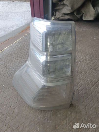 Задний левый фонарь Прадо 150