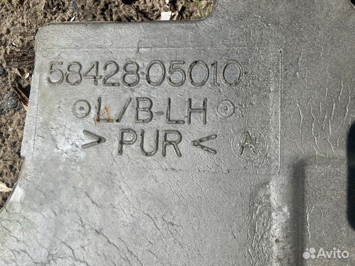 Органайзер в багажник Toyota Avensis 2003-2008