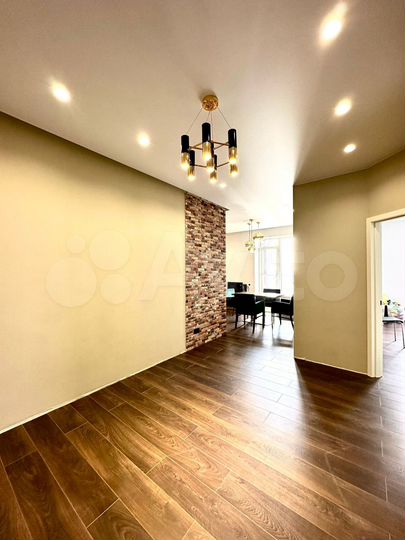 3-к. квартира, 82 м², 13/22 эт.