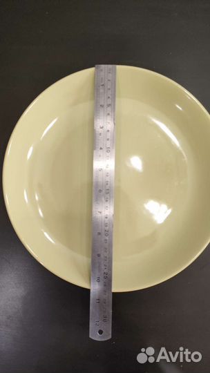 Тарелки IKEA оливковые