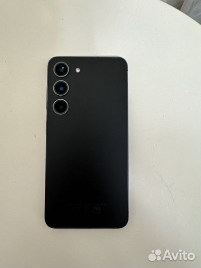Samsung Galaxy S23, 8/256 ГБ