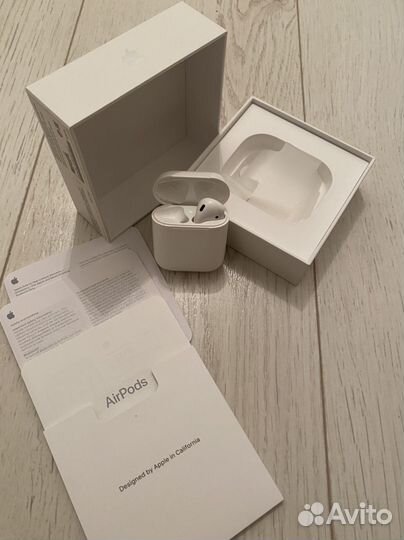 Наушники AirPods 1