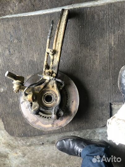 Поворотные кулаки Hyundai Sonata Ef