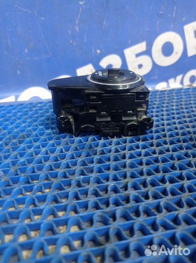 Блок управления зеркалами Hyundai I40 седан G4NA