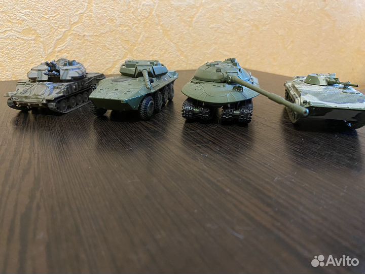 Танк фигурки коллекционный