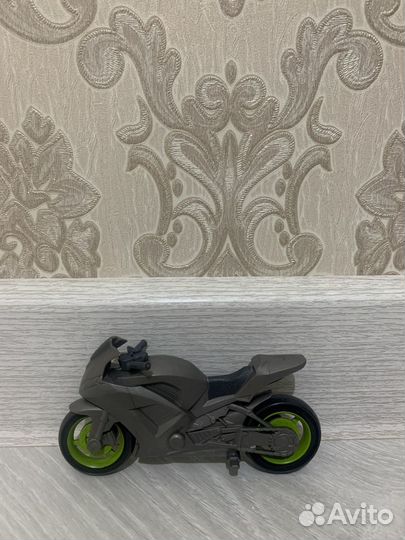 Игрушечный мотмотоцикл