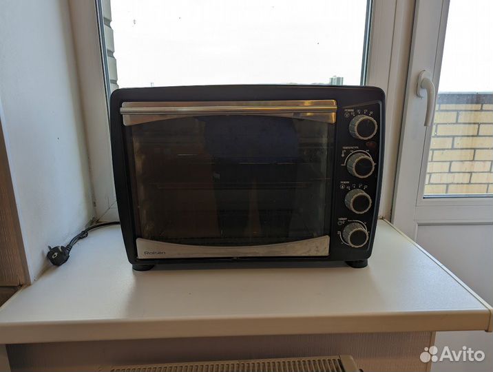 Электропечь Rolsen KW-3526