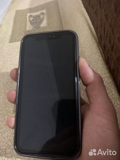 iPhone xr в корпусе 13